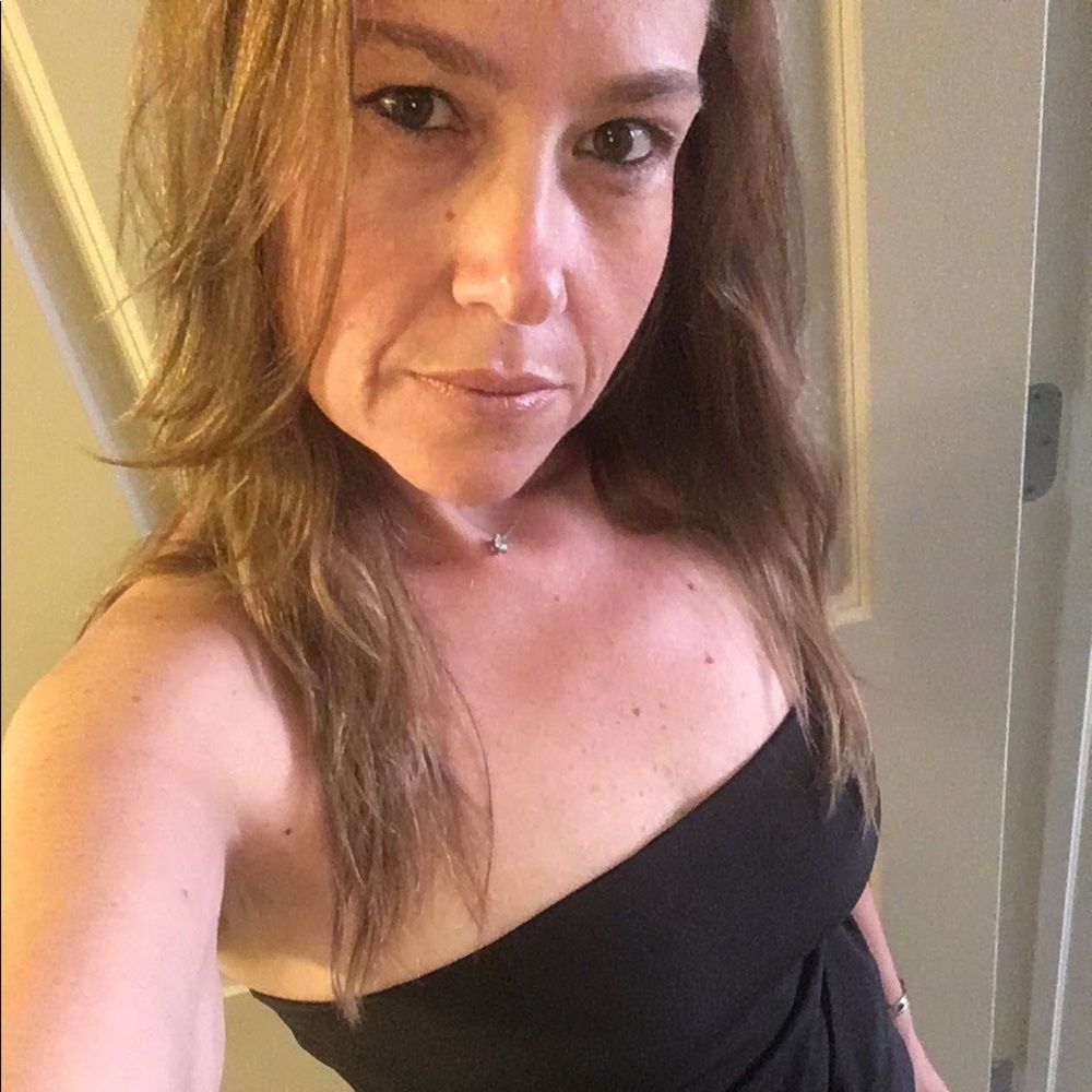 Meet your Posher, Adriana f